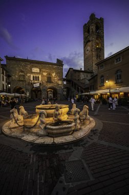 Bergamo, İtalya 'da güzel tarihi mimari