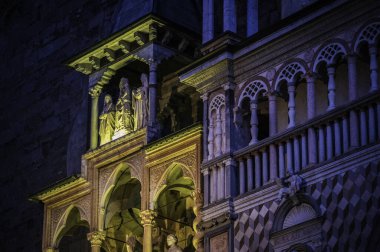 Bergamo, İtalya 'da güzel tarihi mimari