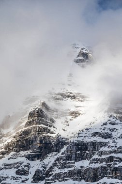 Canin ve Montasio dağlarında bahar karı