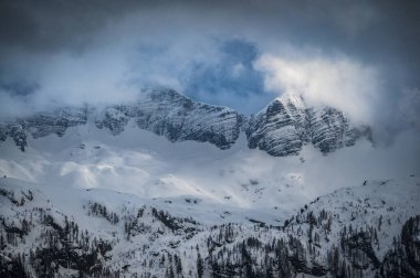 Canin ve Montasio dağlarında bahar karı