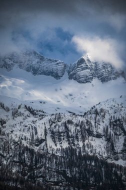 Canin ve Montasio dağlarında bahar karı