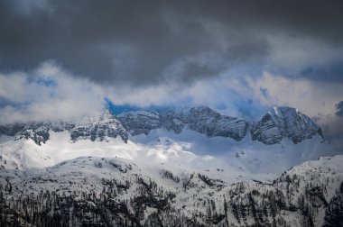Canin ve Montasio dağlarında bahar karı