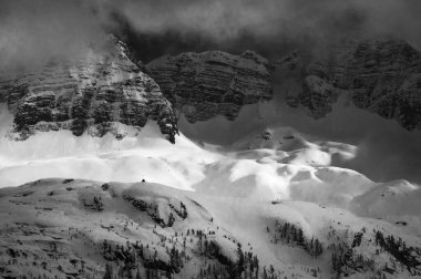 Canin ve Montasio dağlarında bahar karı