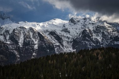 Canin ve Montasio dağlarında bahar karı