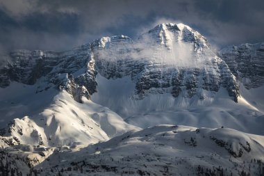 Canin ve Montasio dağlarında bahar karı