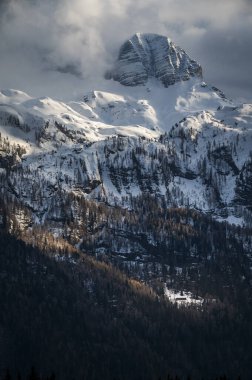 Canin ve Montasio dağlarında bahar karı