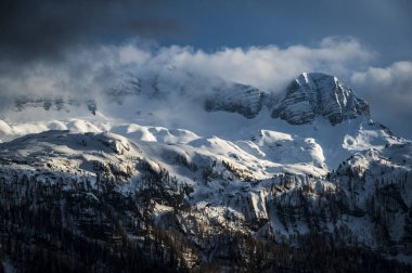 Canin ve Montasio dağlarında bahar karı