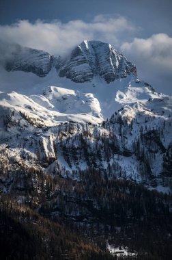 Canin ve Montasio dağlarında bahar karı