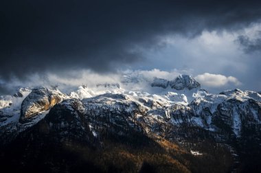 Canin ve Montasio dağlarında bahar karı