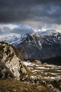 Canin ve Montasio dağlarında bahar karı