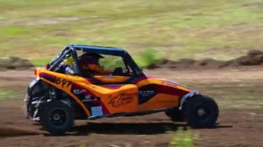 gara Autocross (rakiplerin toprak yüzeyde otomobilleri kullanarak kısa bir kursu tamamlayacakları motor sporu biçimi), Montegnacco