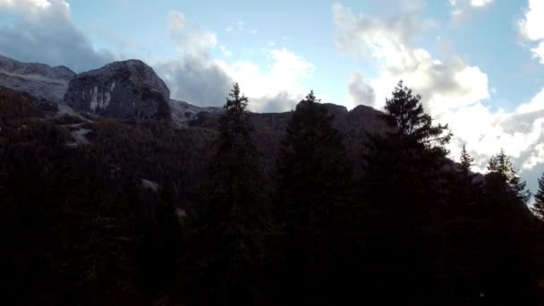 Otoño Sella Nevea Explosión Colores Los Bosques Los Alpes Julianos — Vídeo de stock