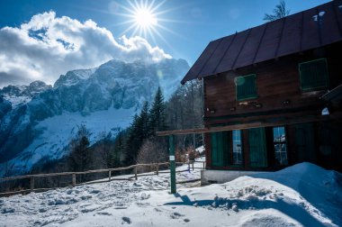 Valbruna vadisinde kar