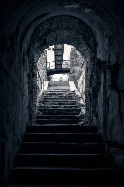 Osoppo Kalesi veya Osoppo 'daki Fortezza di Osoppo harabeleri, Udine, İtalya