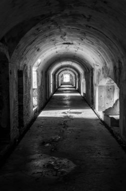 Osoppo Kalesi veya Osoppo 'daki Fortezza di Osoppo harabeleri, Udine, İtalya
