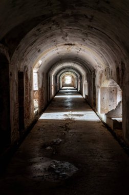 Osoppo Kalesi veya Osoppo 'daki Fortezza di Osoppo harabeleri, Udine, İtalya