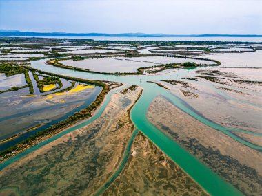 Grado gölünün büyüsü. Doğa