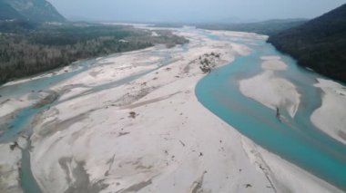 Tagliamento Nehri, Flagogna, İtalya. Avrupa nehirlerinin kralı 