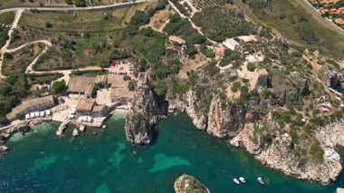 Körfez, antik orkinos balıkçılığı ve yığınla Scopello, Sicilya, İtalya