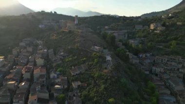 Yukarıdan gelen Arap şehri Misimeri. Sicilya Rüyası.