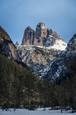  Lavaredo, Antorno ve Monte Paterno 'nun üç zirvesi.