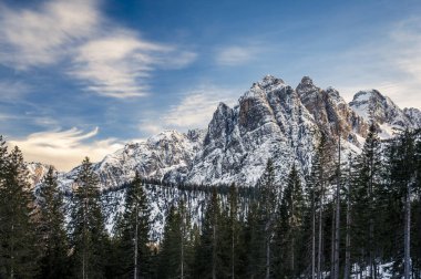  Lavaredo, Antorno ve Monte Paterno 'nun üç zirvesi.