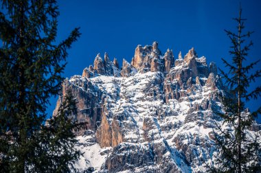 Kışın Fiscalina Vadisi, Dolomitler, İtalya