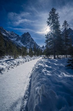 Kışın Fiscalina Vadisi, Dolomitler, İtalya