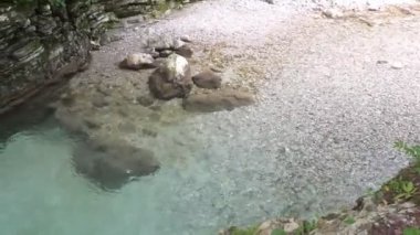 Kozjak şelaleleri. Doğal ve vahşi Slovenya. Soa Vadisi