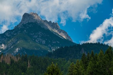 Auronzo Gölü. Ülkenin ve Dolomitlerin aynası..