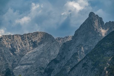 Auronzo Gölü. Ülkenin ve Dolomitlerin aynası..
