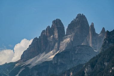 Auronzo Gölü. Ülkenin ve Dolomitlerin aynası..