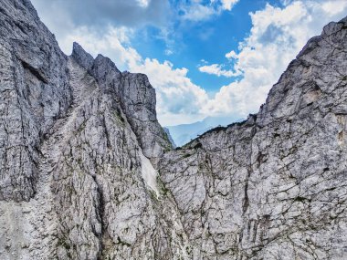 Güzel manzara, doğa. Vahşi dağlar, Grauzaria. Friuli. 