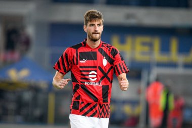 İtalyan futbolu Serie A maçında Milan 'ın Matteo Gabbia portresi, 16 Ekim 2022' de İtalya 'nın Verona kentindeki Marcantonio Bentegodi Stadyumu' nda Hellas Verona FC 'ye karşı AC Milan (Portreler Arşivi) maçında çekildi.