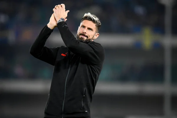 stock image Milan's Olivier Giroud portrait greeting fans  during  italian soccer Serie A match Hellas Verona FC vs AC Milan (Portraits archive) at the Marcantonio Bentegodi stadium in Verona, Italy, October 16, 2022 - Credit: Ettore Griffon