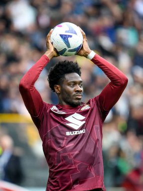 Torino 'nun İtalya futbolu sırasındaki Ola Aina portresi Udinese Calcio - Torino FC (portreler arşivi) maçı Udine, İtalya' daki Dacia Arena stadyumunda, 23 Ekim 2022 - Fotoğraf: Ettore Griffon