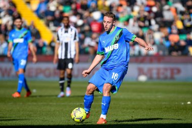 Sassuolo 'nun Davide Frattesi portresi İtalyan futbolu Serie A maçı sırasında Udinese Calcio ile ABD Sassuolo (portreler arşivi) arasında Udine, İtalya' daki Dacia Arena stadyumunda, 12 Şubat 2023 - Fotoğraf: Ettore Griffoni
