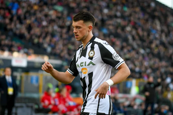 Udinese 'nin Lazar Samarciç portresi İtalyan futbolu Serie A maçında Udinese Calcio, Udine, İtalya' daki Dacia Arena stadyumunda ABD Sassuolo 'ya karşı (portreler arşivi) 12 Şubat 2023 - Fotoğraf: Ettore Griffoni