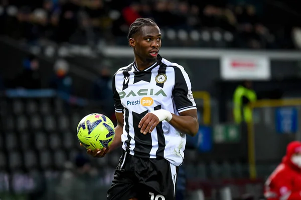 Udinese 'nin İtalya futbol takımı Serie A maçındaki Kingsley Ehizibue portresi Udinese Calcio vs Spezia Calcio (portreler arşivi), Udine, İtalya' da Dacia Arena stadyumunda, 26 Şubat 2023 - Fotoğraf: Ettore Griffoni