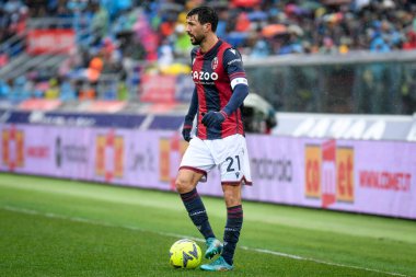 Bologna 'nın İtalya futbolu sırasındaki Roberto Soriano portresi Serie A maçı sırasında Bologna FC vs Inter - FC Internazionale (portreler arşivi) Bologna, İtalya' daki Dall 'Ara stadyumunda, 26 Şubat 2023 - Fotoğraf: Ettore Griffoni