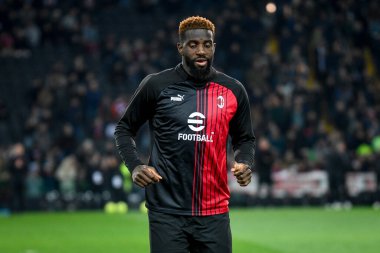 Milan 'ın Tiemoue Bakayoko portresi İtalya' nın Udine şehrindeki Dacia Arena Stadyumu 'nda oynanan Udinese Calcio - AC Milan maçında ısınma turunda çekildi.