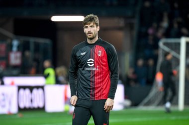 Milan 'ın Matteo Gabbia portresi İtalyan futbolu Serie A maçında Udinese Calcio ile AC Milan (portreler arşivi) maçında Udine, İtalya' daki Dacia Arena stadyumunda, 18 Mart 2023 - Fotoğraf: Ettore Griffoni