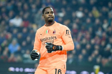 İtalya 'nın Udine şehrindeki Friuli - Dacia Arena stadyumunda oynanan Udinese Calcio vs AC Milan (portreler) maçı sırasında Milan' ın Mike Maignan portresi, 18 Mart 2023 - Fotoğraf: Ettore Griffoni