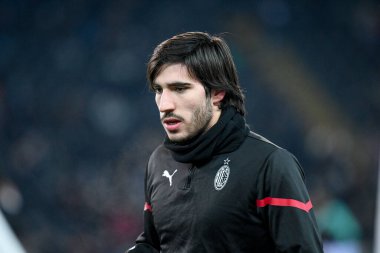 İtalya 'nın Udine şehrindeki Friuli - Dacia Arena Stadyumu' nda oynanan Udinese Calcio - AC Milan (portreler) maçı sırasında Milan 'ın Sandro Tonali portresi 11 Aralık 2021 - Fotoğraf: Ettore Griffoni