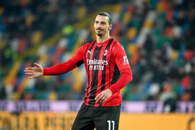 Milan 'ın İtalya futbolu Serie A maçında Zlatan Ibrahimoviç' in portresi Udinese Calcio ile AC Milan (portreler arşivi) maçı Udine, İtalya 'da Dacia Arena Stadyumu' nda, 11 Aralık 2021 - Fotoğraf: Ettore Griffoni