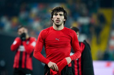 İtalya 'nın Udine şehrindeki Friuli - Dacia Arena Stadyumu' nda oynanan Udinese Calcio - AC Milan (portreler) maçı sırasında Milan 'ın Sandro Tonali portresi 11 Aralık 2021 - Fotoğraf: Ettore Griffoni