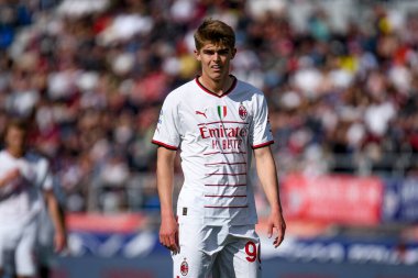 Milan 'ın Charles De Ketelaere portresi İtalyan futbolu Serie A maçında Bologna FC Milan' a karşı Bologna Dall 'Ara Stadyumu' nda 15 Nisan 2023 - Fotoğraf: Ettore Griffoni