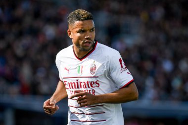 Milan 'ın İtalya futbolu sırasındaki Junior Messias portresi 15 Nisan 2023 tarihinde İtalya' nın Bologna kentindeki Renato Dall 'Ara Stadyumu' nda oynanan Bologna FC maçında AC Milan 'a karşı oynamıştır.