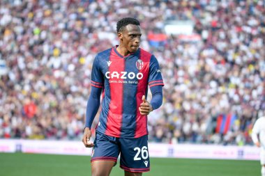 Bologna 'dan Jhon Lucumi İtalya futbolu sırasındaki portresi A karşılaşması Bologna FC - AC Milan maçı Bologna, İtalya' daki Renato Dall 'Ara stadyumunda, 15 Nisan 2023 - Fotoğraf: Ettore Griffoni