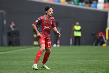 Cremonese 'in Leonardo Sernicola portresi İtalyan futbolu Serie A maçında Udinese Calcio ile ABD Cremonese arasında Friuli - Dacia Arena Stadyumu, 23 Nisan 2023 - Fotoğraf: Ettore Griffoni